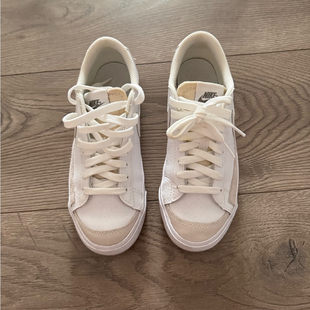 Nike Blazer Sneakers